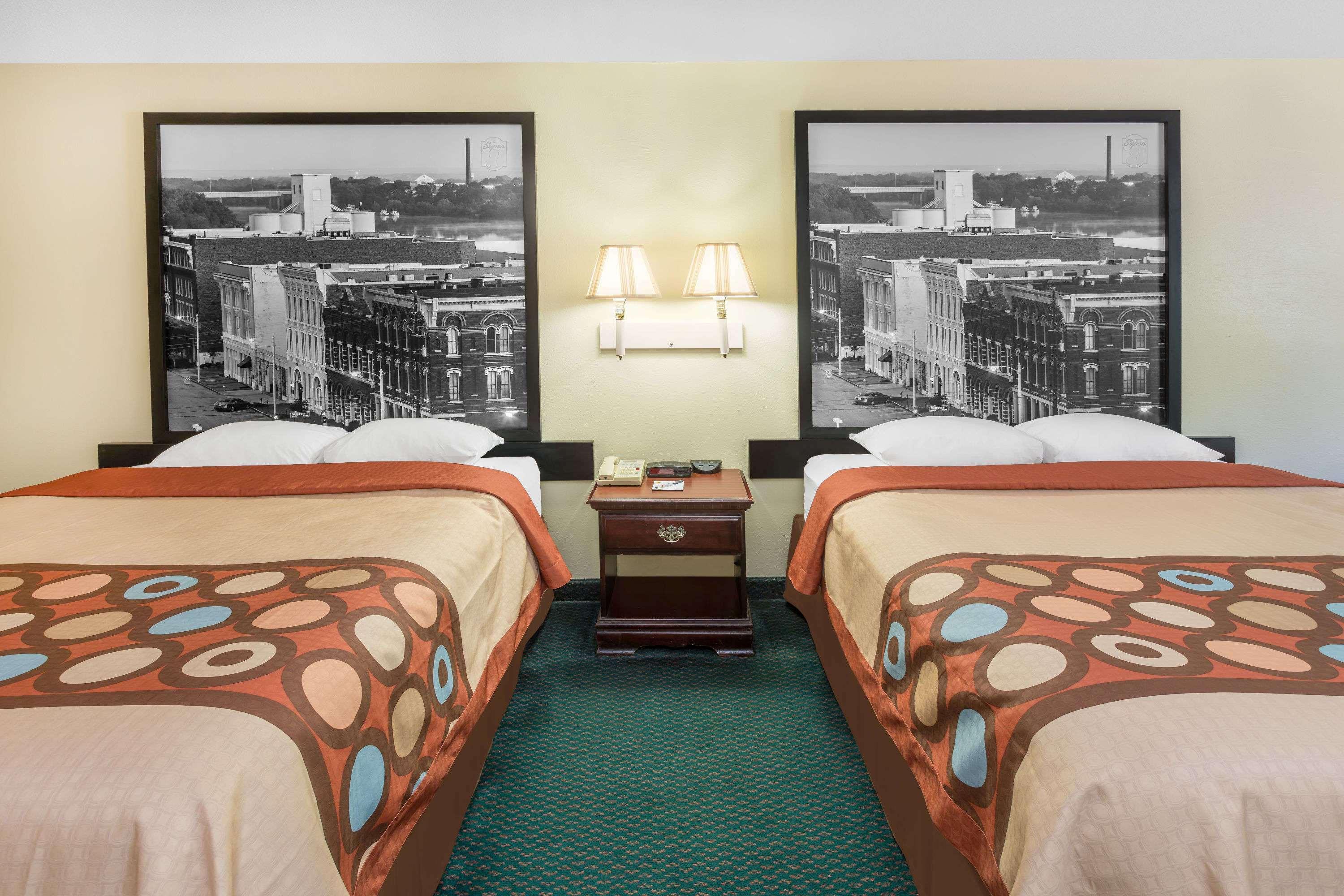 Super 8 By Wyndham Montgomery I-65 Exterior foto