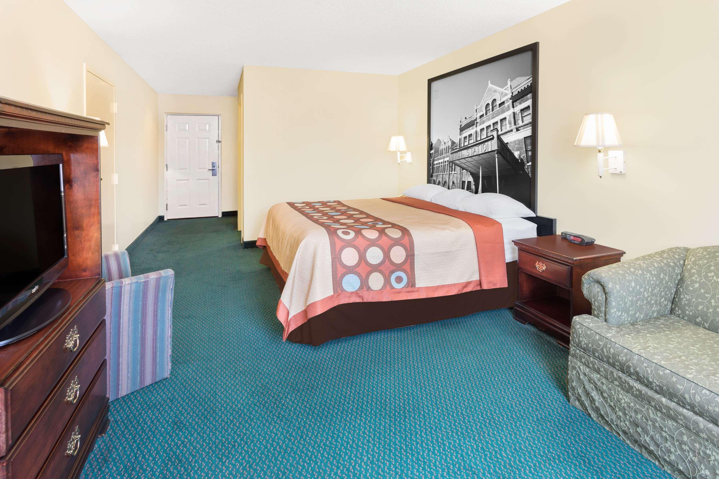Super 8 By Wyndham Montgomery I-65 Exterior foto