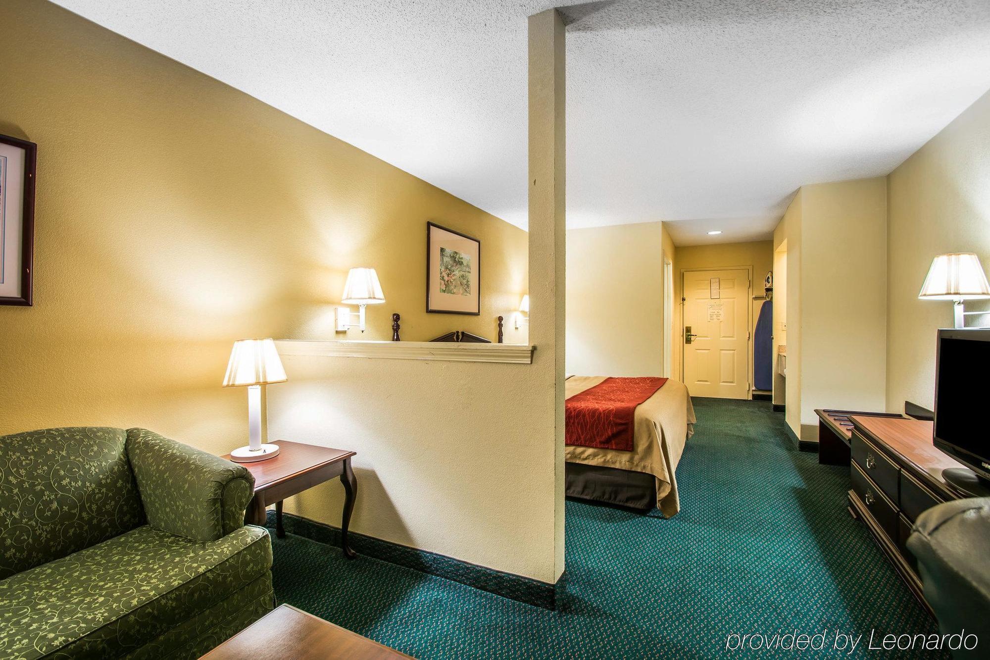 Super 8 By Wyndham Montgomery I-65 Exterior foto